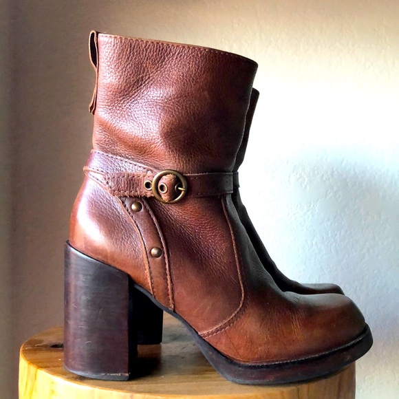 CANDIE’S VINTAGE CHUNKY BOOTS - Picture 1 of 9